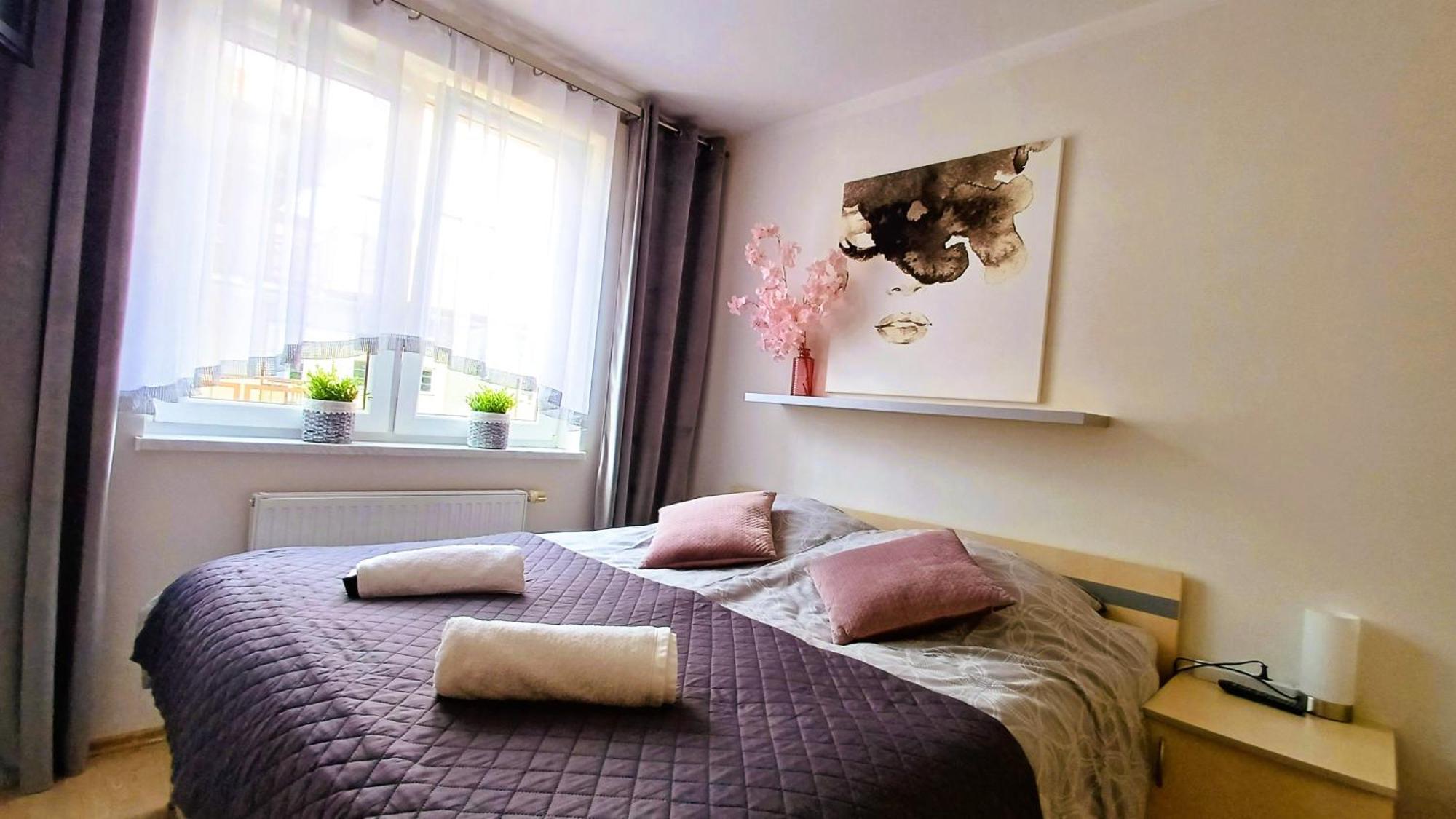 Apartament Orange Piastowska โอสโตรดา ภายนอก รูปภาพ