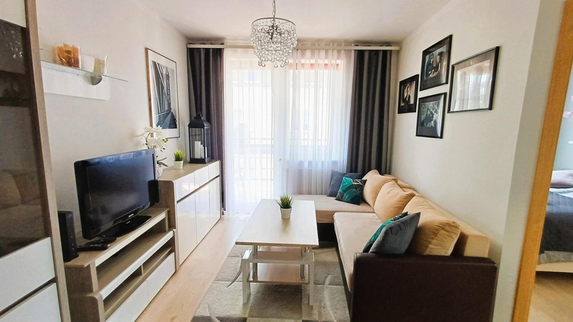 Apartament Orange Piastowska โอสโตรดา ภายนอก รูปภาพ